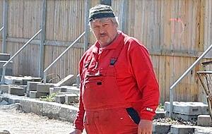 Vorarbeiter Erwin Dress hat auf der Baustelle alles im Blick. Vorarbeiter Erwin Dress hat auf der Baustelle alles im Blick.