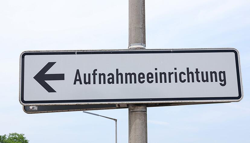 Zuerst werden die Asylbewerber in den Erstaufnahmeeinrichtungen der L&auml;nder untergebracht. (Symbolbild)