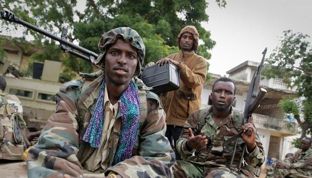 Somalische Regierungssoldaten in Mogadischu. Nach dem Abzug der Al-Schabaab-Milizen droht nun ein Guerilla-Krieg. (Foto: Stuart Price/AU-UN IST)