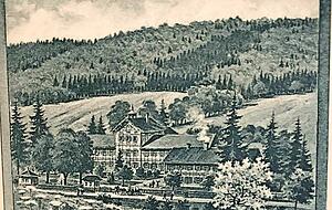 Diese Postkarte von 1901 weist auf ein Kapitel der wechselvollen Geschichte des Anwesens hin: Es diente wenige Jahre als Luftkurhaus. Diese Postkarte von 1901 weist auf ein Kapitel der wechselvollen Geschichte des Anwesens hin: Es diente wenige Jahre als Luftkurhaus.