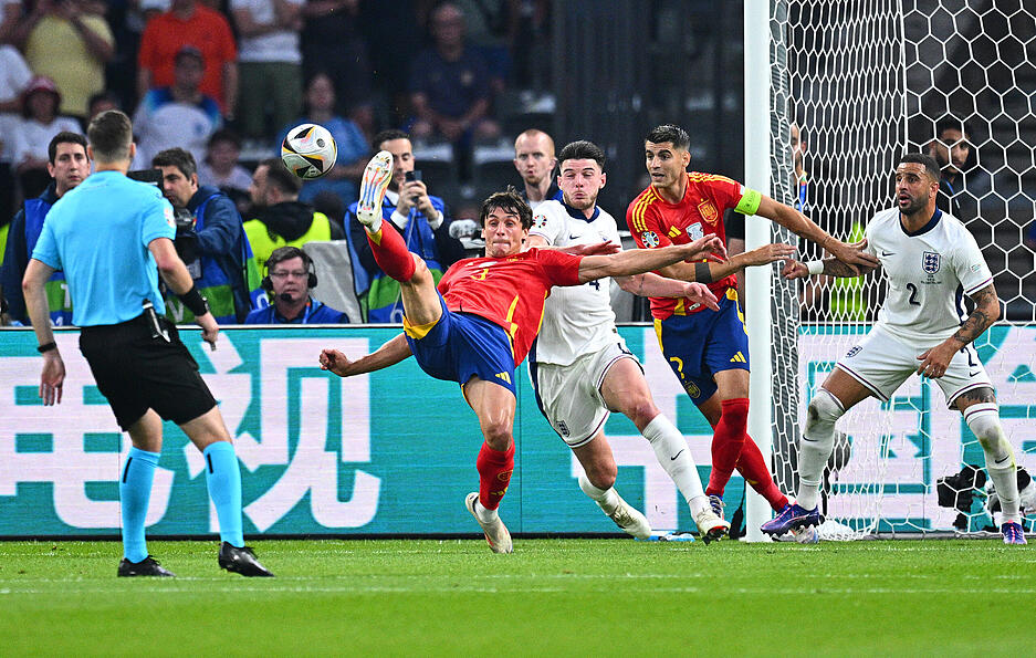 Spanien und England spielen im Finale der EM 2024 gegeneinander. Spanien und England spielen im Finale der EM 2024 gegeneinander.