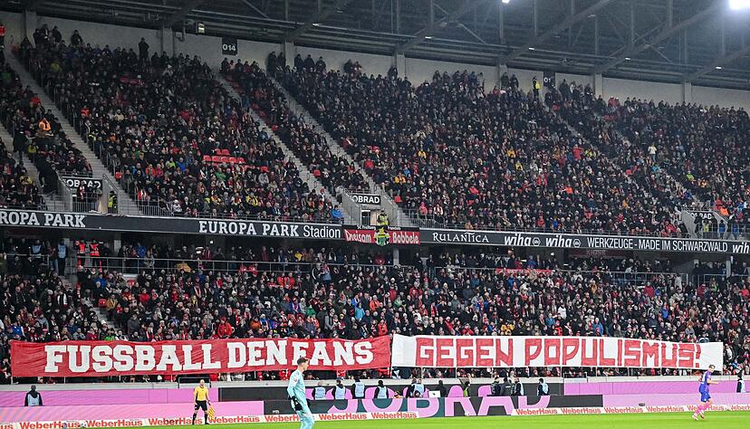 Fanprotest beim Bundesliga-Spiel SC Freiburg gegen Mainz 05.