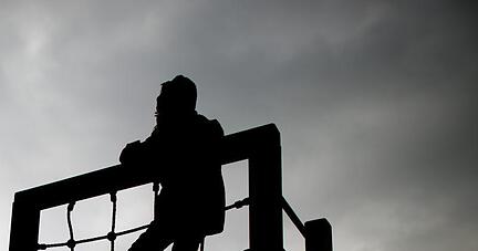 Jedes fünfte Kind in Deutschland lebt laut Kinderhilfswerk in Armut. Foto: Julian Stratenschulte/Symbolbild