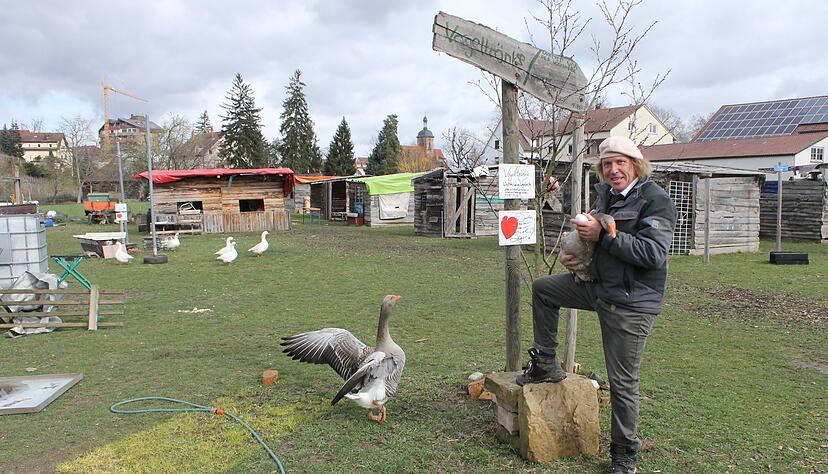 Der Abenteuerspielplatz und Hans Krauss: Über viele Jahre war das eine Einheit. Jetzt hat die Stadt den Betrieb &minus; vorläufig &minus; geschlossen.
Fotos: Römer/Archiv