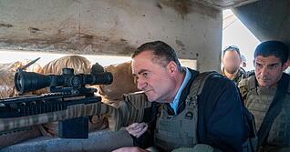 Israels Verteidigungsminister Israel Katz bei einem fr&uuml;heren Truppenbesuch im S&uuml;dlibanon. (Archivbild)