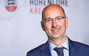 Martin Hellemann ist der neue Mobilitätsmanager im Hohenlohekreis. Martin Hellemann ist der neue Mobilitätsmanager im Hohenlohekreis.