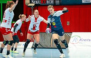Wenig Spielzeit, viele Verletzungen: Veronika Andryskovás (rechts) unglückliche Zeit bei der Sport-Union geht im Sommer nach zwei Jahren zu Ende. Wenig Spielzeit, viele Verletzungen: Veronika Andryskovás (rechts) unglückliche Zeit bei der Sport-Union geht im Sommer nach zwei Jahren zu Ende.