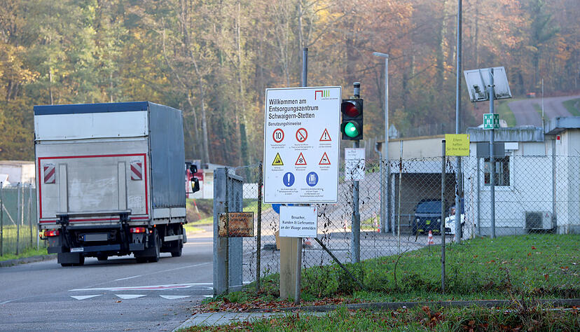 Auch in das Entsorgungszentrum Schwaigern-Stetten des Landkreis Heilbronn muss immer wieder investiert werden. Auch in das Entsorgungszentrum Schwaigern-Stetten des Landkreis Heilbronn muss immer wieder investiert werden.