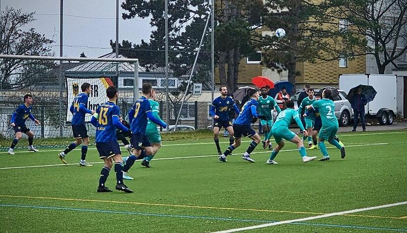 Der VfR Heilbronn tritt beim SSV Ehingen-Süd in keiner Weise wie ein Außenseiter auf.