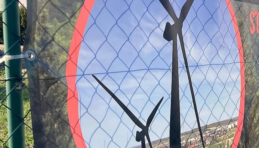 Banner gegen Windkraft, in F&uuml;rfeld