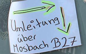 Die Anwohner der Wiesenstraße versuchen sich zu helfen, so gut es geht. Die Anwohner der Wiesenstraße versuchen sich zu helfen, so gut es geht.