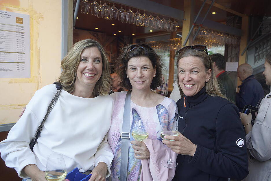 Das Weindorf in &Ouml;hringen ist er&ouml;ffnet.