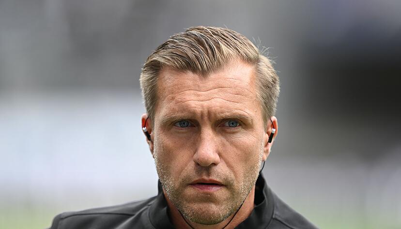 Auch Frankfurts Sportvorstand Markus Krösche sieht den Ausschluss der Eintracht-Fans kritisch. (Archivbild)