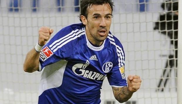 Vicente Sanchez spielt nicht mehr für den FC Schalke 04. Vicente Sanchez spielt nicht mehr für den FC Schalke 04.