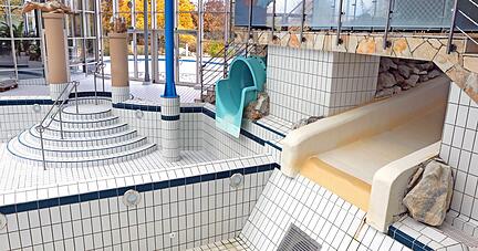 Kein Aufguss in der Sauna, kein Wasser im Spaßbereich: Das Aquatoll ist seit Monaten geschlossen. Wie es mit der Neckarsulmer Einrichtung weitergeht, entscheidet sich am Donnerstagabend.
Foto: Ralf Seidel