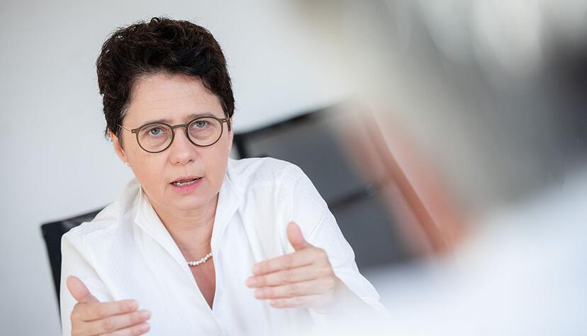 Marion Gentges (CDU), Ministerin der Justiz und für Migration in Baden-Württemberg, spricht. Marion Gentges (CDU), Ministerin der Justiz und für Migration in Baden-Württemberg, spricht.
