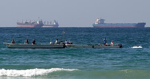 Der Transport von Roh&ouml;l aus den F&ouml;rderregionen am Persischen Golf durch die Stra&szlig;e von Hormus ist faktisch zum Erliegen gekommen. (Archivbild)