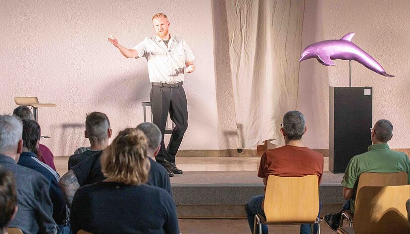 Jüngst hat das Theater Heilbronn mit dem Stück „NippleJesus“ in der JVA Heilbronn gastiert. Jüngst hat das Theater Heilbronn mit dem Stück „NippleJesus“ in der JVA Heilbronn gastiert.