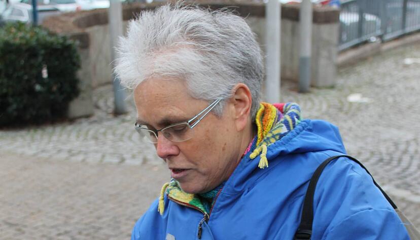 Und wohin jetzt? Stelzner-Hanusch checkt den Weg zur Folge-Koordinate.  Foto: Maja Schlüter