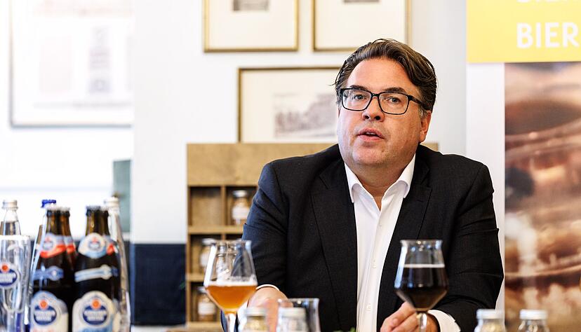 Brauer-Bund-Hauptgeschäftsführer Eichele sieht eine Pfanderhöhung kritisch. (Archivbild) Brauer-Bund-Hauptgeschäftsführer Eichele sieht eine Pfanderhöhung kritisch. (Archivbild)