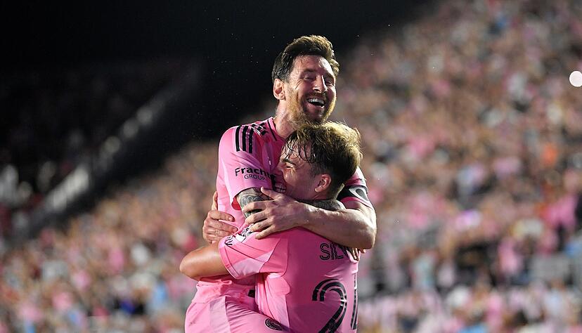 Jubelte über zwei Treffer im Entscheidungsspiel der ersten Playoff-Runde: Lionel Messi Jubelte über zwei Treffer im Entscheidungsspiel der ersten Playoff-Runde: Lionel Messi