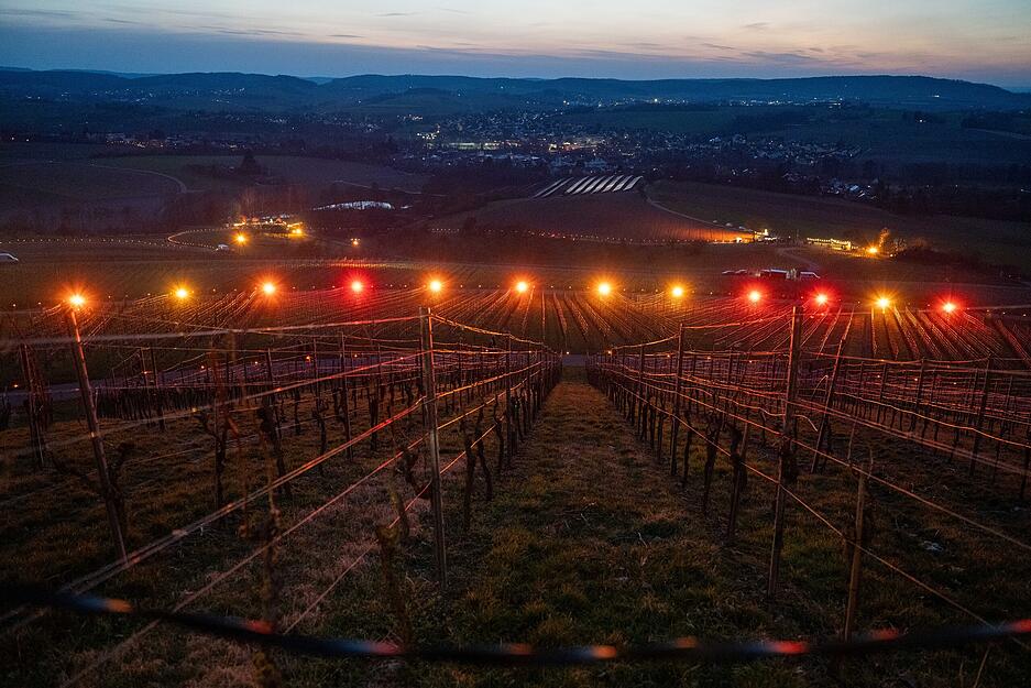 Kilometerweise wurden Kabel gezogen, um die vielen Objekte und Lichterketten zum Leuchten zu bringen.