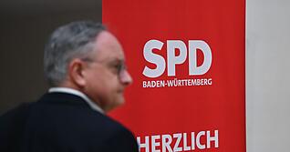 Die SPD von Noch-Parteichef Andreas Stoch will das schlechte Wahlergebnis in Baden-W&uuml;rttemberg genau aufarbeiten.