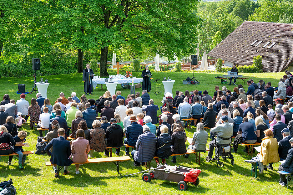 Christi Himmelfahrt "Kirche im Gr&uuml;nen" Taufgottesdienst am Breitenauer See