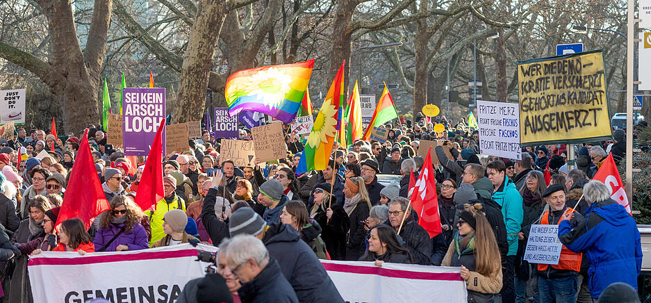 Das Netzwerk gegen Rechts hat zu einer Kundgebung am Samstagnachmittag in Heilbronn aufgerufen.