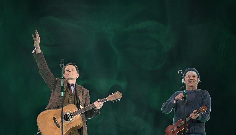 Alexander Scheer und Andreas Dresen treten bei der Er&ouml;ffnungsshow von Chemnitz als Europ&auml;ische Kulturhauptstadt auf.