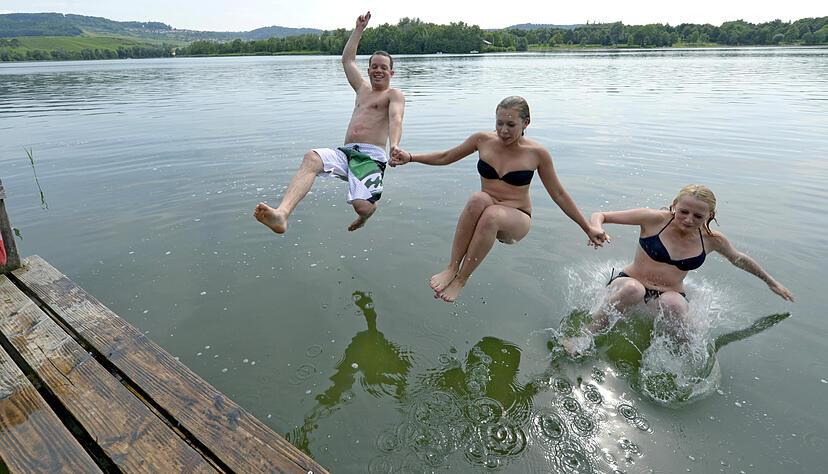 Ab ins kühle Nass: Der Breitenauer See ist ein besonders beliebter Badesee in der Region.