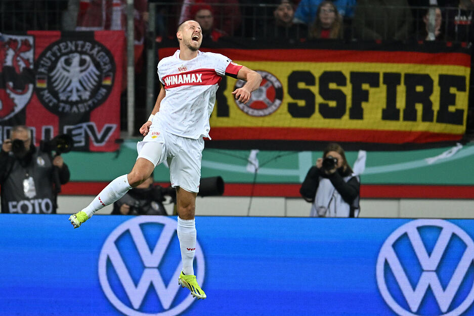 VfB Stuttgart im DFB-Pokal bei Bayer Leverkusen