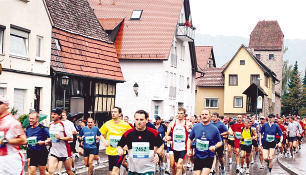 Der neue Internetauftritt zum EBM-Papst-Marathon verr&auml;t jede Menge Einzelheiten zu vergangen L&auml;ufen und ihren Teilnehmern. (Foto: Archiv / Eberle)