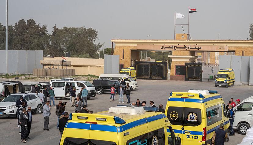 Israel hat angekündigt, der Grenzübergang Rafah vom Gazastreifen nach Ägypten werde am Mittwoch wieder geöffnet. (Archiv-Bild) Israel hat angekündigt, der Grenzübergang Rafah vom Gazastreifen nach Ägypten werde am Mittwoch wieder geöffnet. (Archiv-Bild)