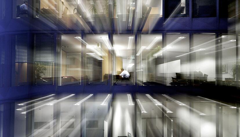 Stunden sammeln und dafür an anderen Tagen freinehmen: Arbeitszeitkonten sind gängig - die Spielregeln sind aber nicht gesetzlich geregelt. Stunden sammeln und dafür an anderen Tagen freinehmen: Arbeitszeitkonten sind gängig - die Spielregeln sind aber nicht gesetzlich geregelt.