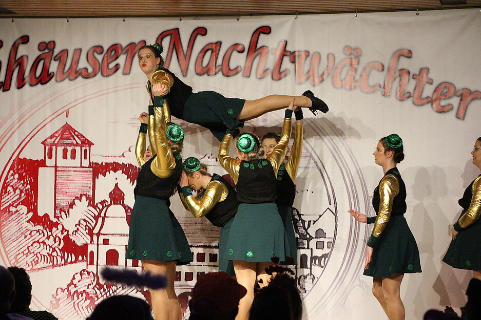 Die n&auml;rrischen Dorfbewohner haben viereinhalb Stunden Programm auf die Beine gestellt.