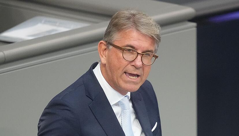 Wolfram Weimer kritisiert, das Rapper Chefket an einer Veranstaltung des Hauses der Kulturen der Welt teilnehmen soll. (Archivbild) Wolfram Weimer kritisiert, das Rapper Chefket an einer Veranstaltung des Hauses der Kulturen der Welt teilnehmen soll. (Archivbild)