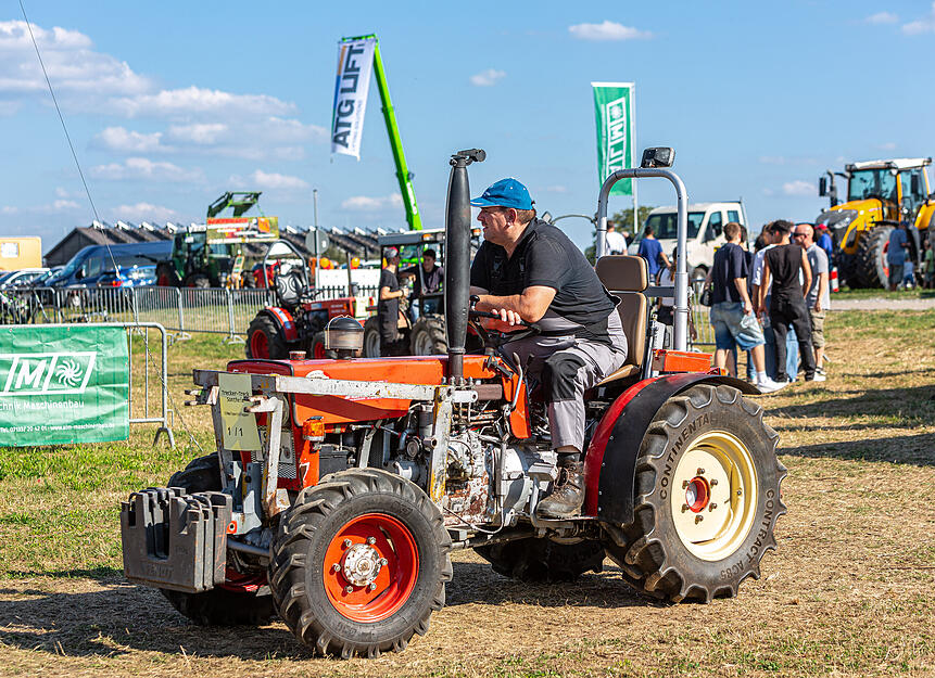 Trecker-Treck in Heilbronn-Sontheim