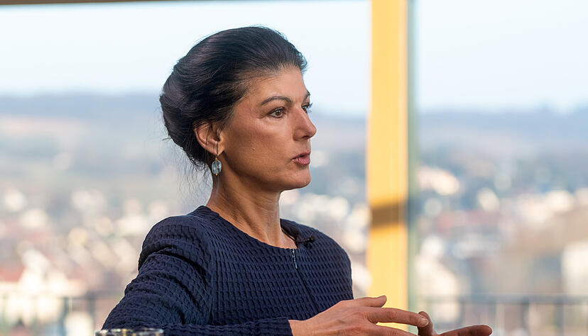 Sahra Wagenknecht beim Stimme.tv-Live-Talk „Ohne Ausrede“. Sahra Wagenknecht beim Stimme.tv-Live-Talk „Ohne Ausrede“.