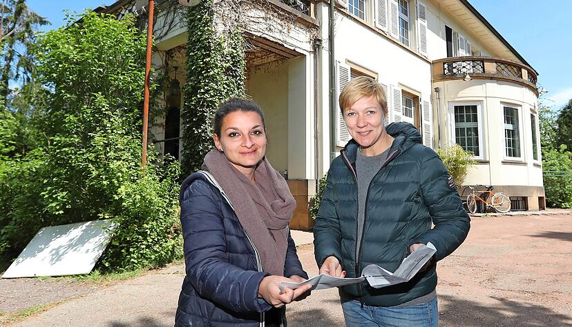 Blick auf den Tagesablauf: Produzentin Ilona Schultz (rechts) und Producerin Mina Avramova.