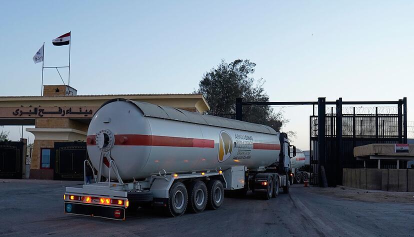 Der Übergang Rafah an der Grenze zu Ägypten ist wichtig für die Lieferung von Hilfsgütern und die Ausreise von Verletzten, die im Ausland behandelt werden sollen. (Archivbild) Der Übergang Rafah an der Grenze zu Ägypten ist wichtig für die Lieferung von Hilfsgütern und die Ausreise von Verletzten, die im Ausland behandelt werden sollen. (Archivbild)