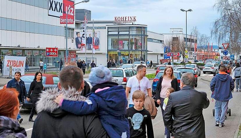 Offene Gesch&auml;fte an der M&ouml;belmeile, aber auch in Alt-B&ouml;ckingen und im Gewerbegebiet-West bietet der Seer&auml;ubertag in B&ouml;ckingen. Im B&uuml;rgerhaus gibt es eine Ausstellung des Handels- und Gewerbevereins. Foto: Archiv
