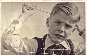 Rolf Wacker war 1944 acht Jahre alt. 68 Jahre später bringt er die &quot;grenzwertigen Erlebnisse&quot; zu Papier.Fotos: privat