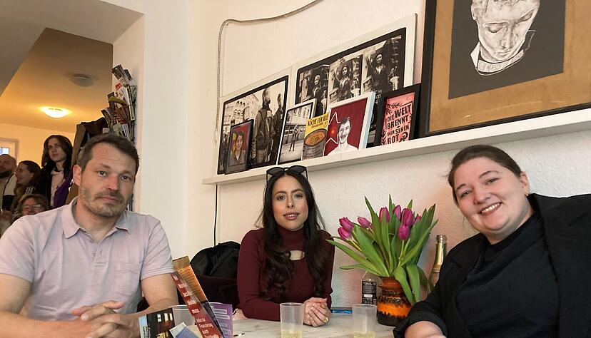 Keine Feierstimmung in Heilbronn bei den Linken-Kandidaten Florian Vollert, Hiba Charif und Emma Weber (von links).