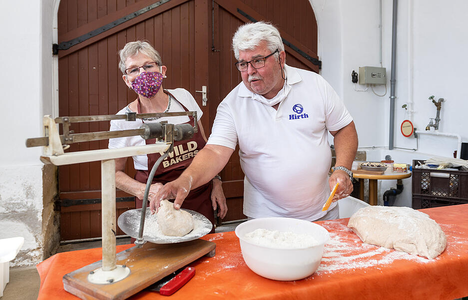 Lesersommer: Backen im Duttenberger Backhaus Lesersommer: Backen im Duttenberger Backhaus