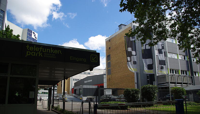 Im Telefunkenpark ist auch der Sensorhersteller AIM ansässig. Das Unternehmen ist einer der größten Arbeitgeber am Standort. Im Telefunkenpark ist auch der Sensorhersteller AIM ansässig. Das Unternehmen ist einer der größten Arbeitgeber am Standort.