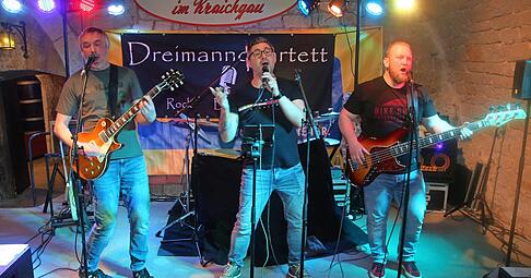 Eppingen Kneipennacht 2023 mit der Formation Dreimannquartett.