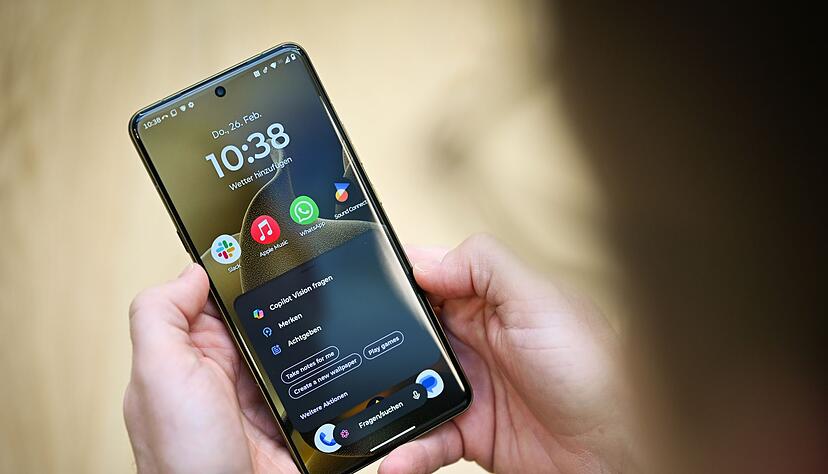 Bilder generieren, Playlists erstellen, Erinnerungen anlegen: Kann man alles per Sprachbefehl oder Chat von der KI erledigen lassen.