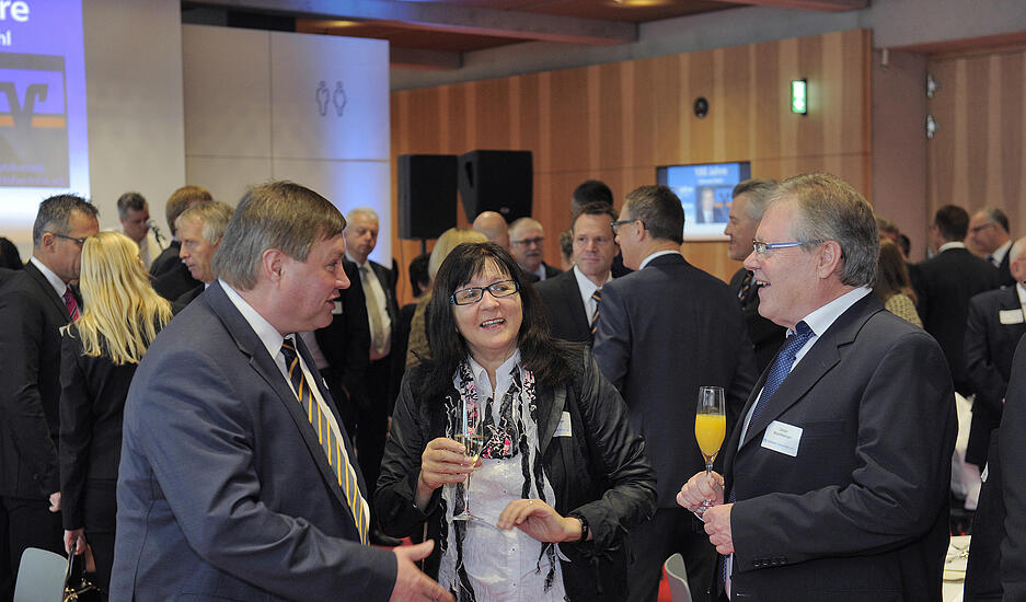 Volksbank Hohenlohe: Verabschiedung des Vorstandsvorsitzenden Edmund Wahl Volksbank Hohenlohe: Verabschiedung des Vorstandsvorsitzenden Edmund Wahl