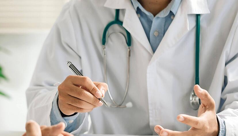 In Künzelsau und Umgebung dürfen nur eine bestimmte Zahl von Ärzten praktizieren. Ein ambulantes Gesundheitszentrum aufzubauen, ist deshalb gar nicht so einfach. Viele Bürger fühlen sich von der Politik und der BBT-Gruppe verschaukelt.
Foto: dpa